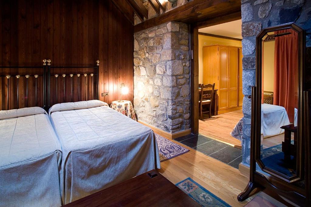 Hotel Hospital De Benasque Exteriör bild