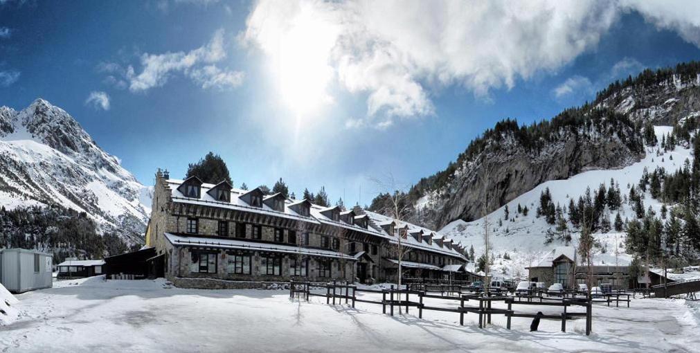 Hotel Hospital De Benasque Exteriör bild