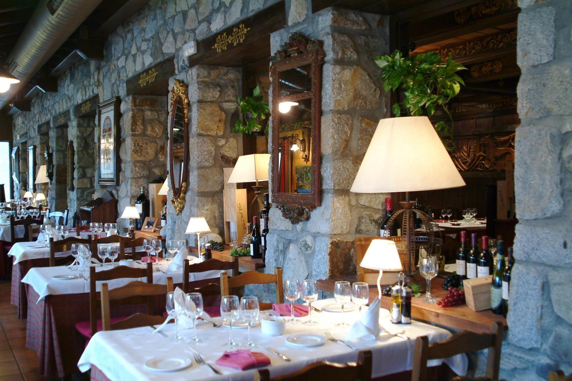 Hotel Hospital De Benasque Exteriör bild